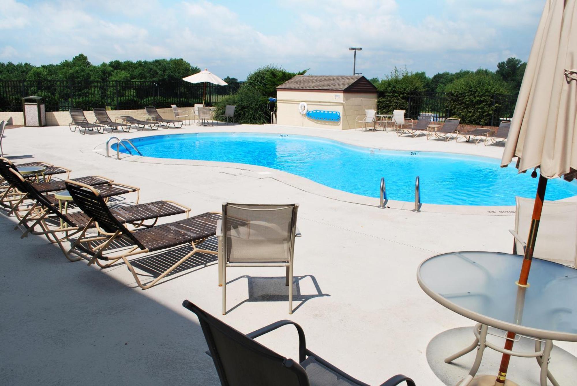 Clarion Pointe Hotel Jasper Exterior foto