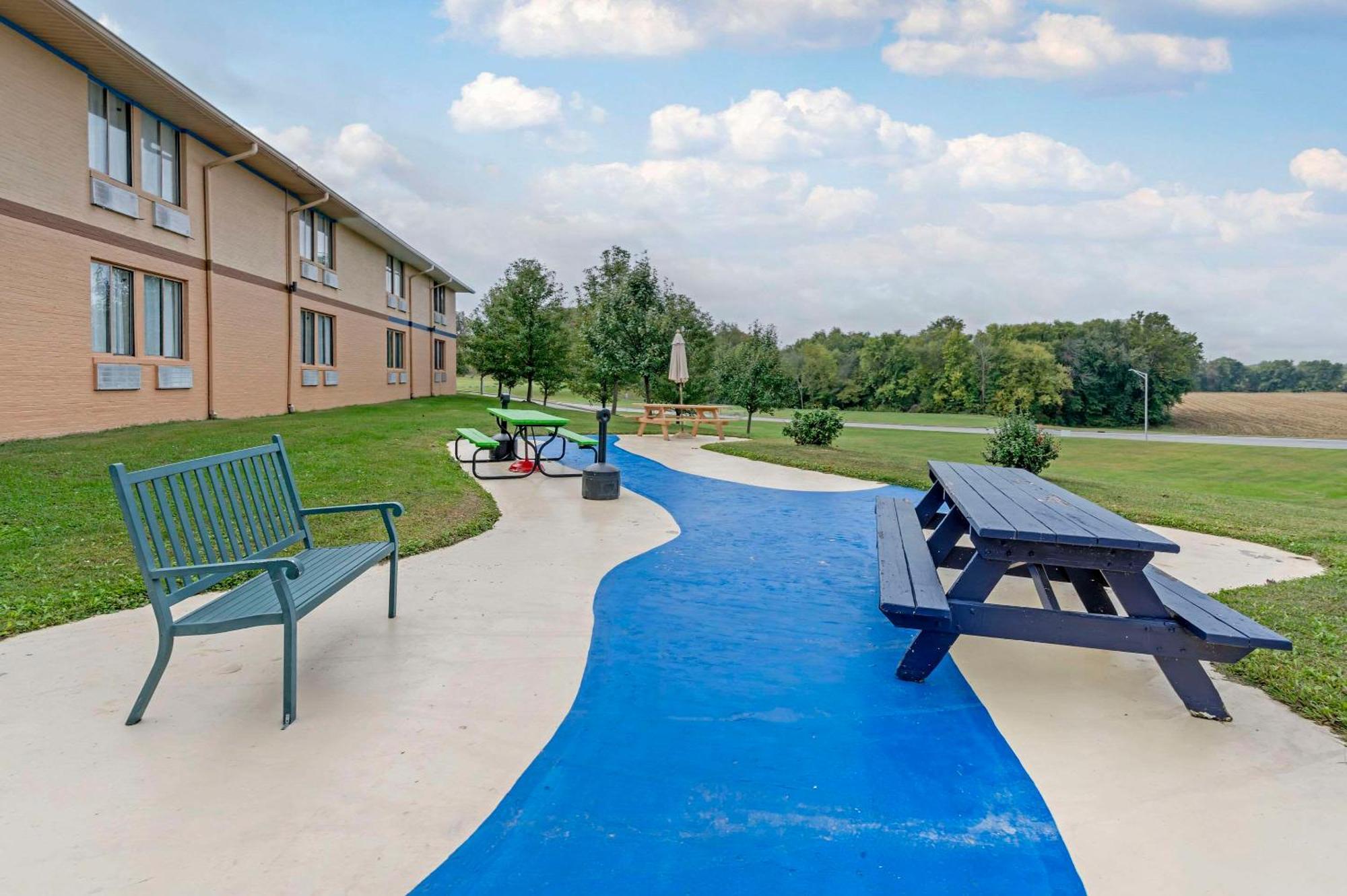 Clarion Pointe Hotel Jasper Exterior foto